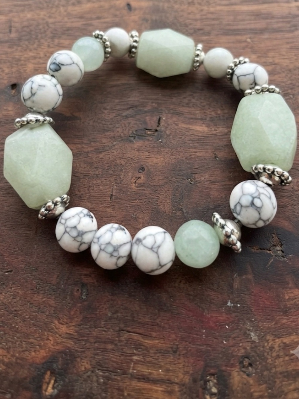 Artisan Green and White Howlite Beaded Stretch Bracelet